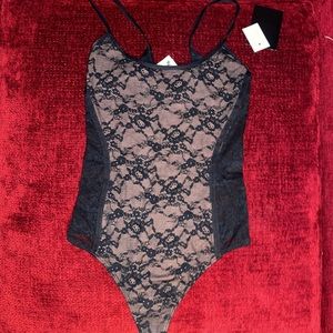 Alix Lacy top